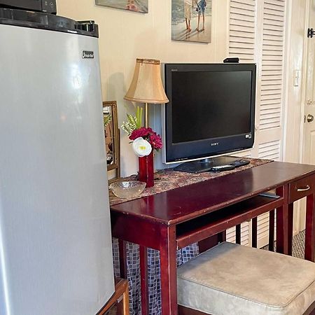 Lake Worth Studio With Smart Tv 6 Mi To Palm Beach! Lake Worth Beach Bagian luar foto